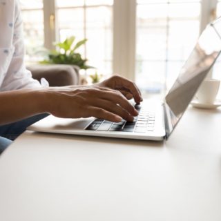 Tone and Structure in Articles